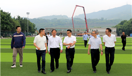 四川省总工会副主席彭闯一行到ob电竞·(中国)电子竞技平台钒钛调研