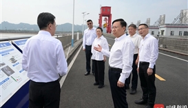 ��������8��22�ձ��������������Թ�����ɽ�е���ʱǿ������һ���ͳ��岹�̰��ƶ�����������������������Ϊ������д�й�ʽ�ִ����Ĵ���ƪ����������Т˳